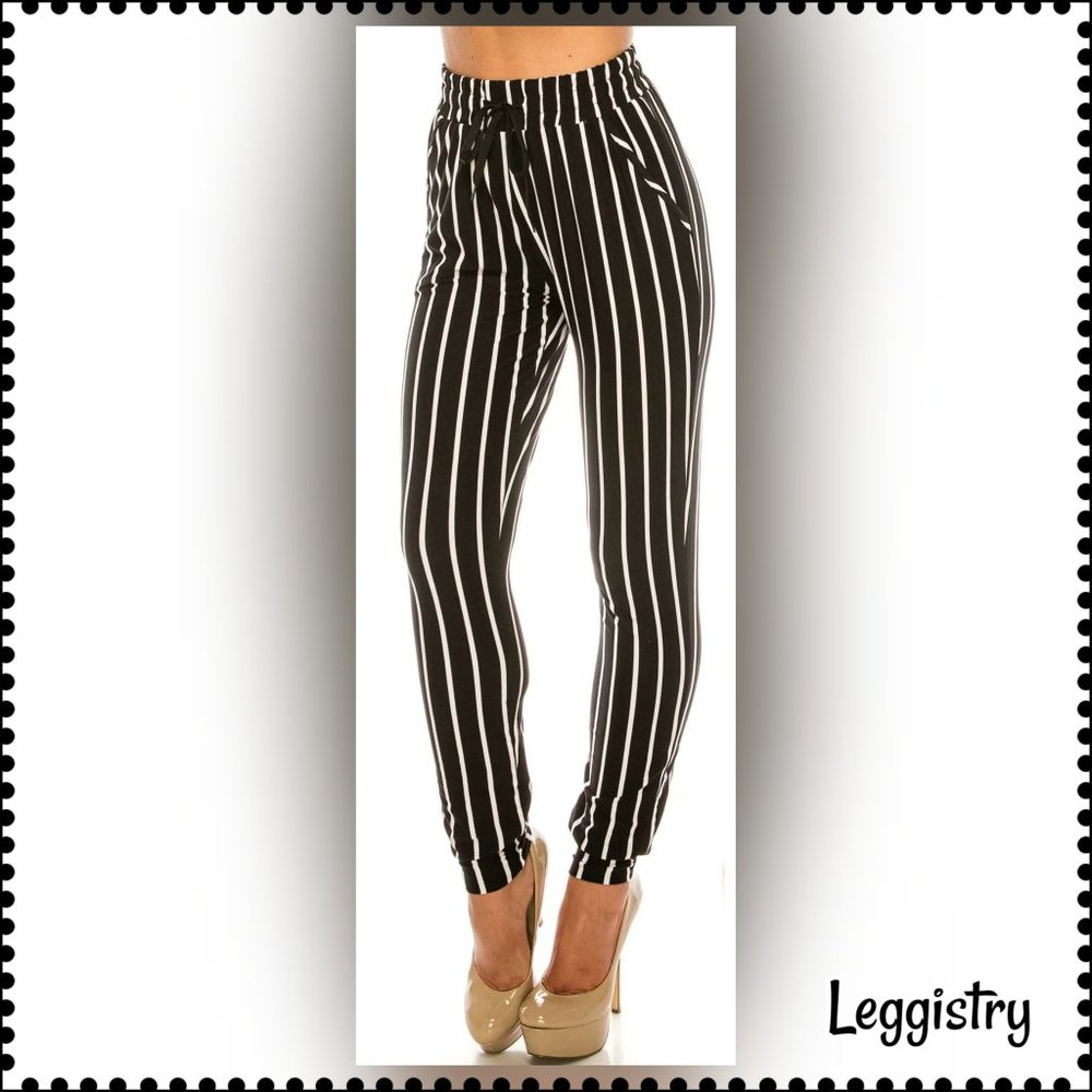 🦓Buttery Soft Solid Basic Jogger Black & White - Picture 2 of 5